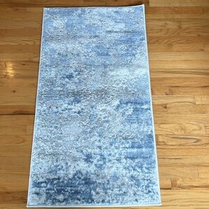 Safavieh Amelia 2’2” x 4’ Grey Blue Decorative Area Rug